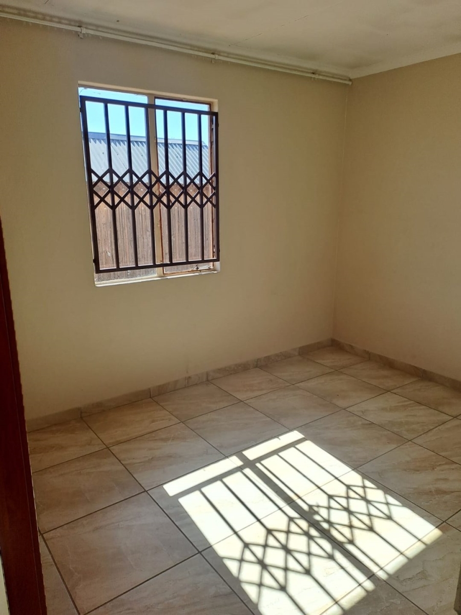 To Let  Bedroom Property for Rent in Crystal Park Gauteng