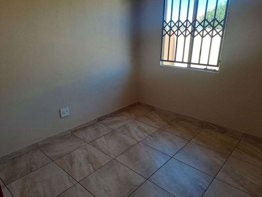 To Let  Bedroom Property for Rent in Crystal Park Gauteng