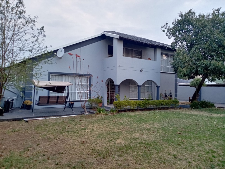 4 Bedroom Property for Sale in Silverton Gauteng