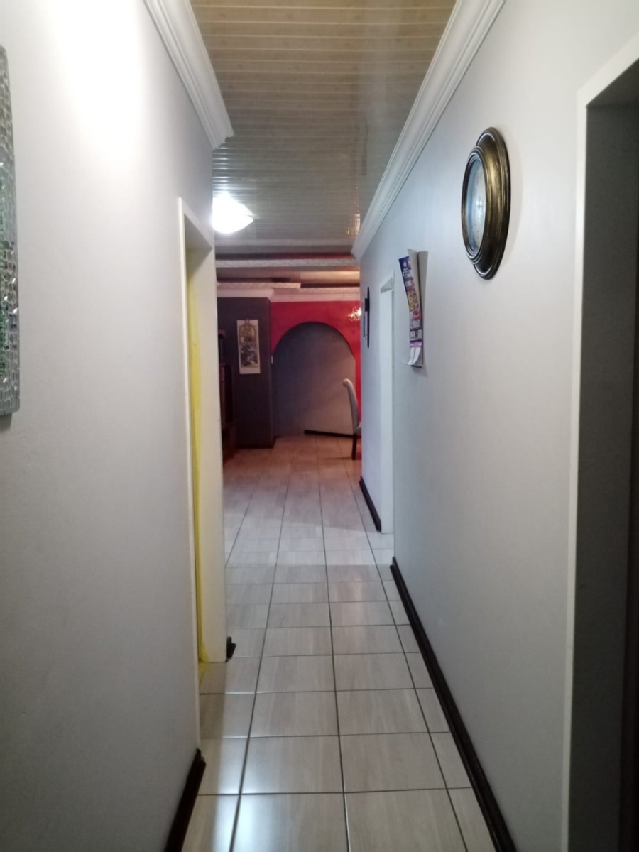 4 Bedroom Property for Sale in Silverton Gauteng