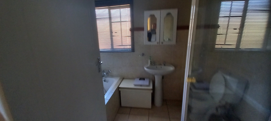 To Let 2 Bedroom Property for Rent in Annlin Gauteng