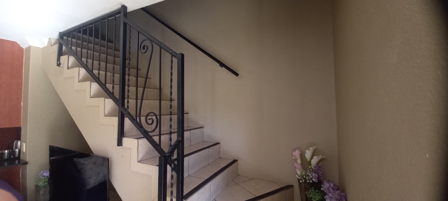 To Let 2 Bedroom Property for Rent in Annlin Gauteng