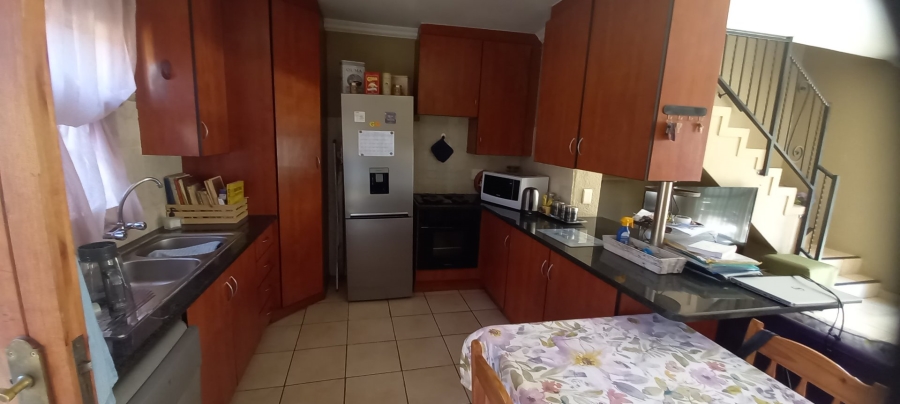 To Let 2 Bedroom Property for Rent in Annlin Gauteng