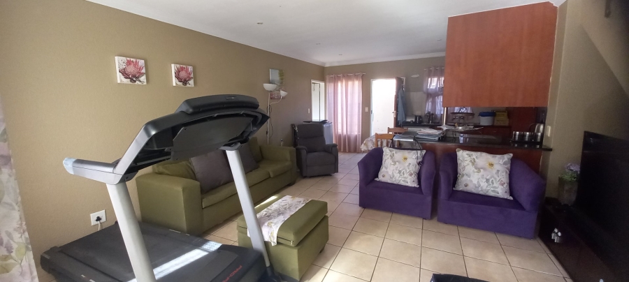 To Let 2 Bedroom Property for Rent in Annlin Gauteng