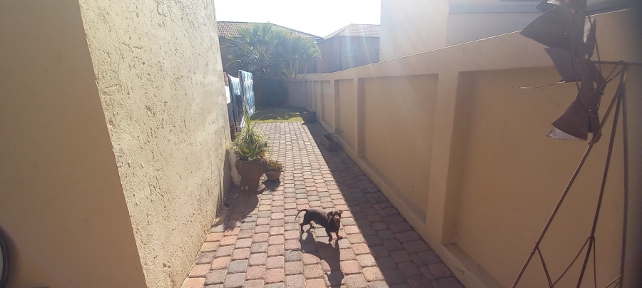 To Let 2 Bedroom Property for Rent in Annlin Gauteng