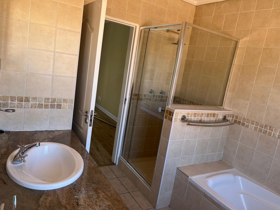 To Let 2 Bedroom Property for Rent in Ravenswood Gauteng