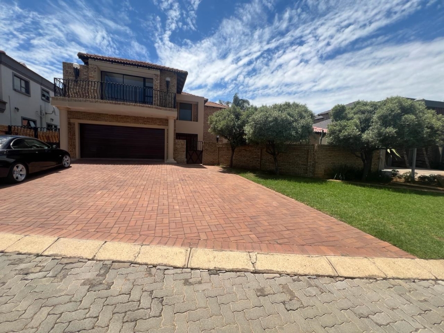 To Let 4 Bedroom Property for Rent in Meyersdal Gauteng