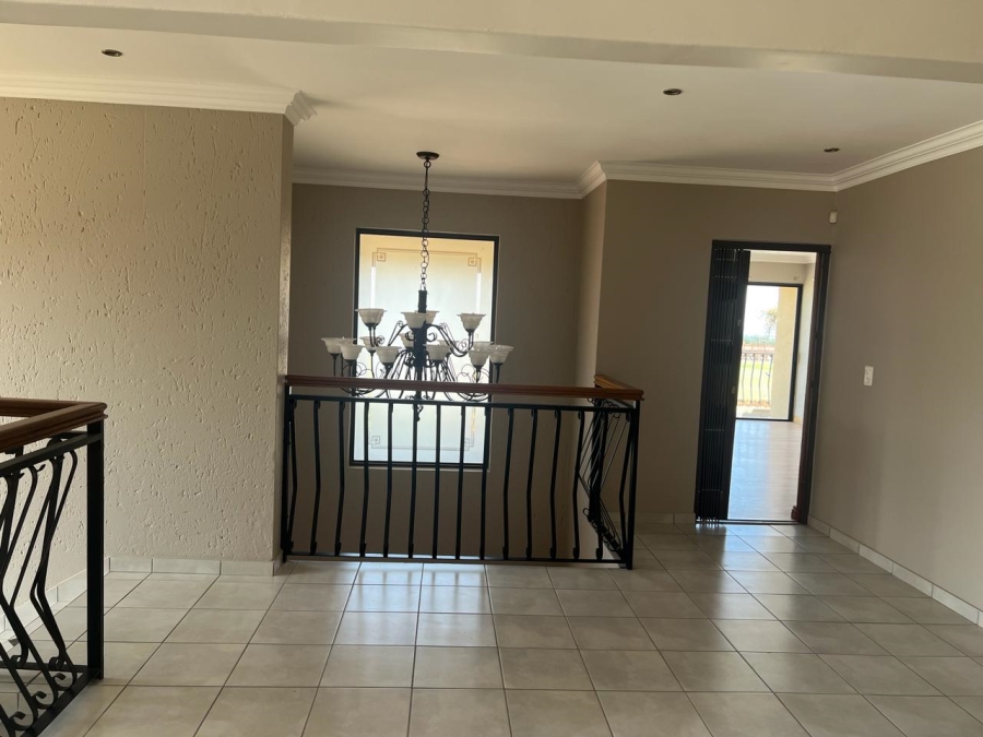 To Let 4 Bedroom Property for Rent in Meyersdal Gauteng