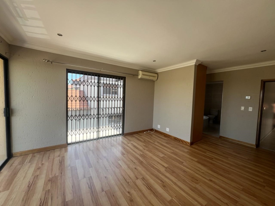 To Let 4 Bedroom Property for Rent in Meyersdal Gauteng