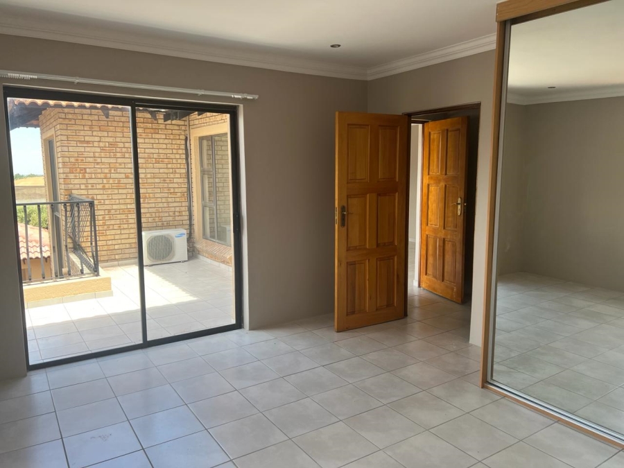 To Let 4 Bedroom Property for Rent in Meyersdal Gauteng