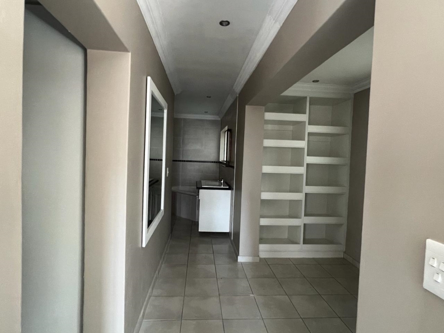 To Let 4 Bedroom Property for Rent in Meyersdal Gauteng
