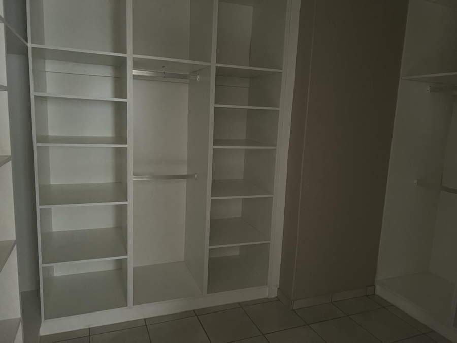 To Let 4 Bedroom Property for Rent in Meyersdal Gauteng