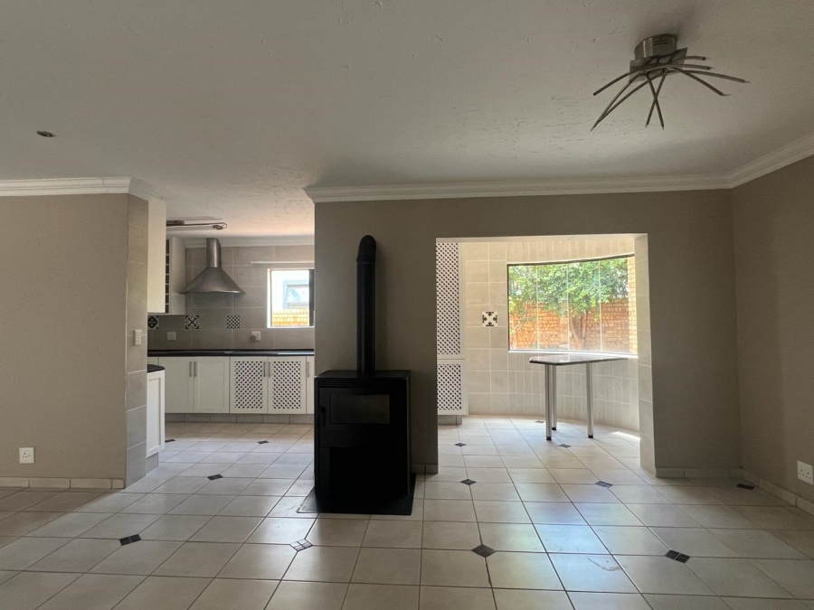 To Let 4 Bedroom Property for Rent in Meyersdal Gauteng