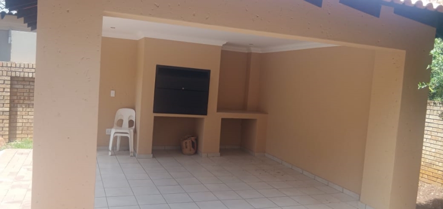To Let 4 Bedroom Property for Rent in Meyersdal Gauteng