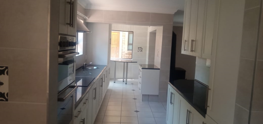 To Let 4 Bedroom Property for Rent in Meyersdal Gauteng