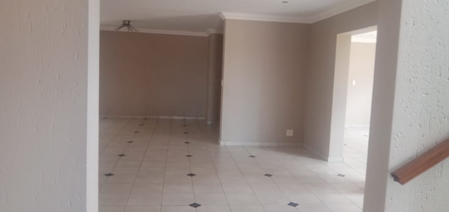 To Let 4 Bedroom Property for Rent in Meyersdal Gauteng