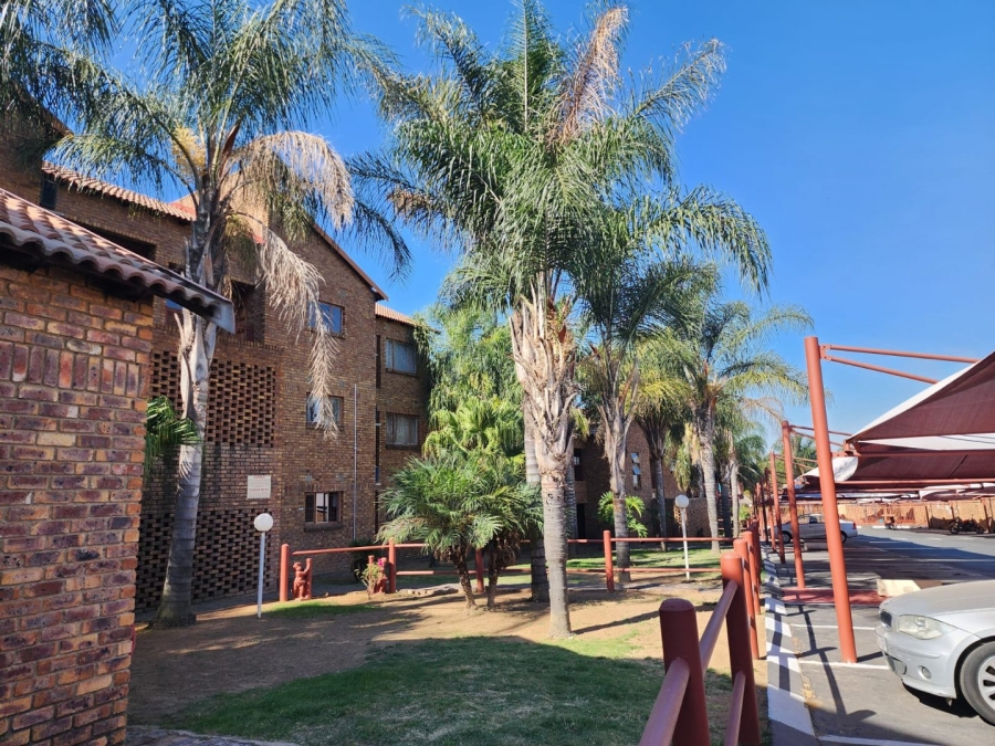 To Let 2 Bedroom Property for Rent in Ravensklip Gauteng
