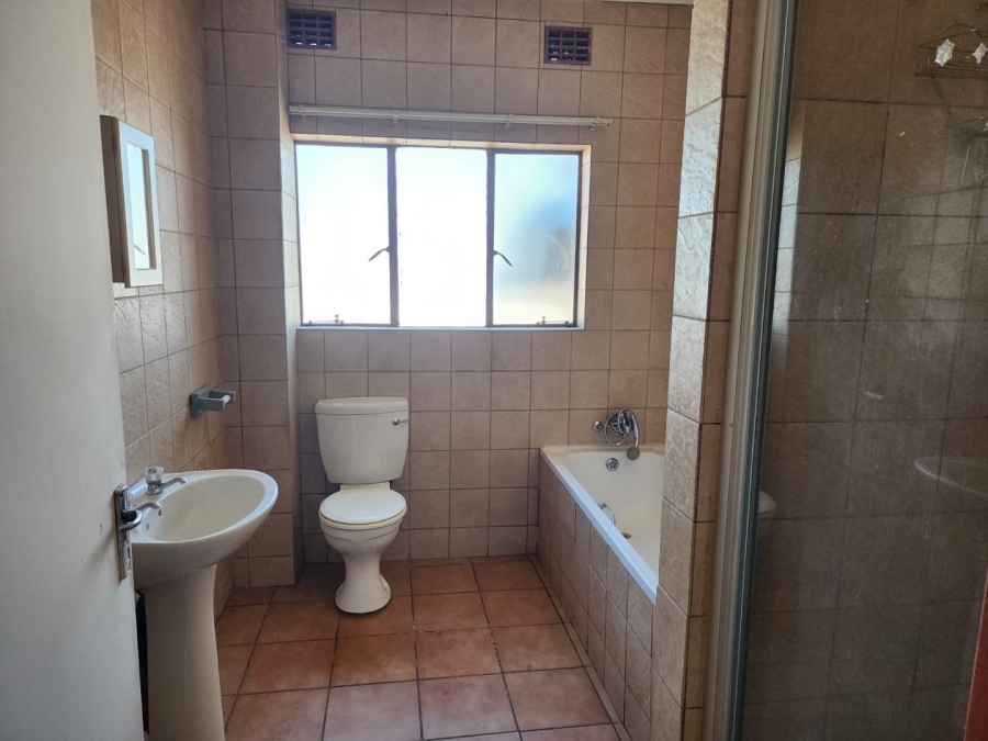 To Let 2 Bedroom Property for Rent in Ravensklip Gauteng