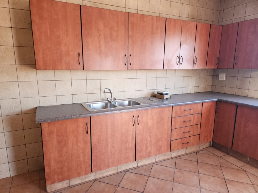 To Let 2 Bedroom Property for Rent in Ravensklip Gauteng