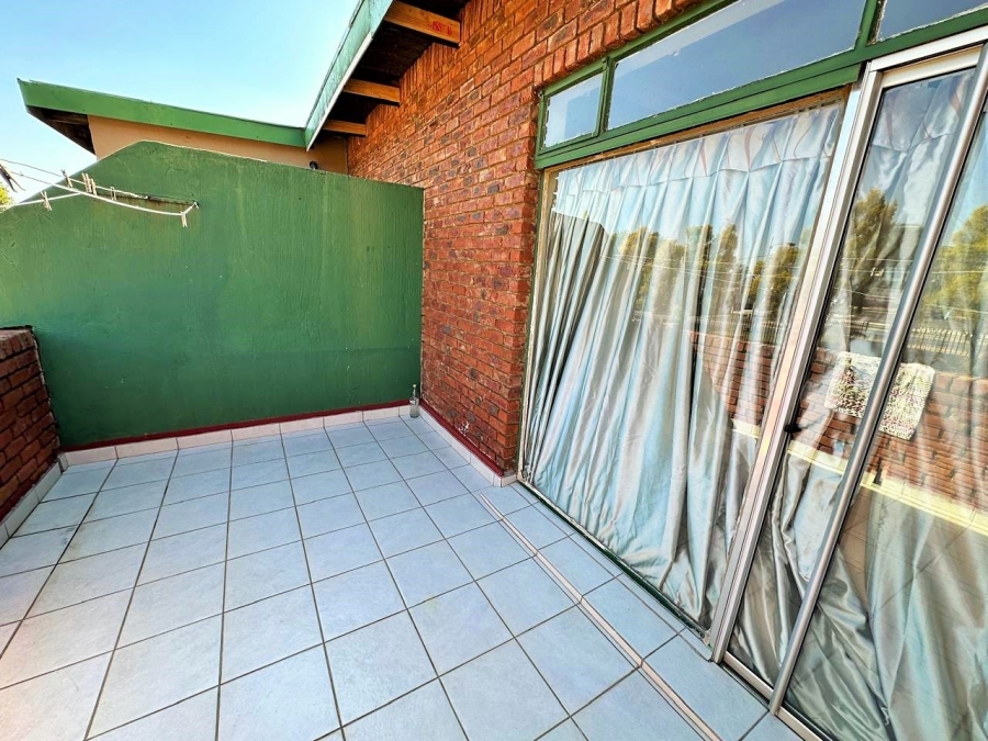3 Bedroom Property for Sale in Eldoraigne Gauteng