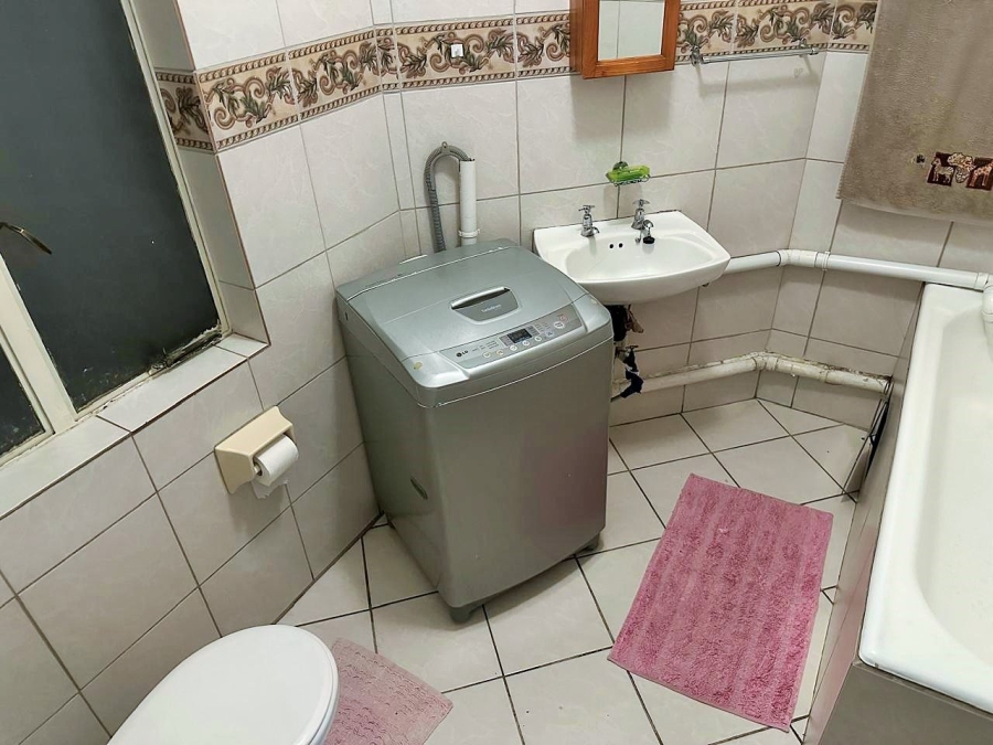 3 Bedroom Property for Sale in Eldoraigne Gauteng