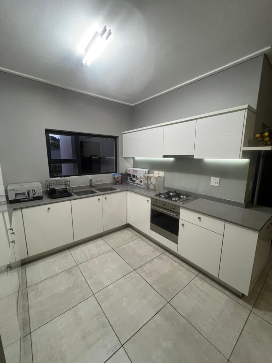 To Let 2 Bedroom Property for Rent in The Polofields Gauteng