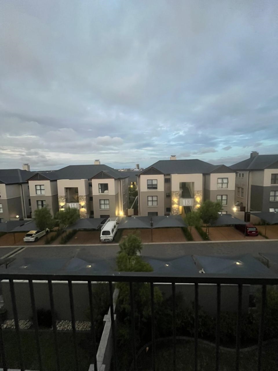 To Let 2 Bedroom Property for Rent in The Polofields Gauteng