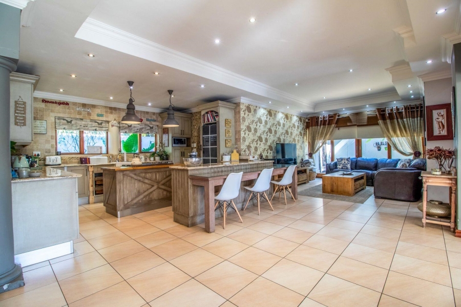 To Let 5 Bedroom Property for Rent in Kensington Gauteng
