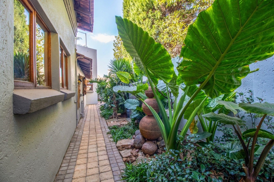 To Let 5 Bedroom Property for Rent in Kensington Gauteng
