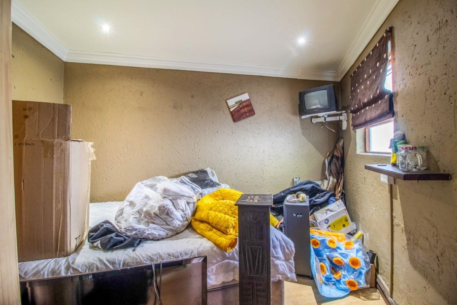 To Let 5 Bedroom Property for Rent in Kensington Gauteng
