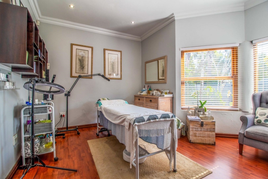 To Let 5 Bedroom Property for Rent in Kensington Gauteng