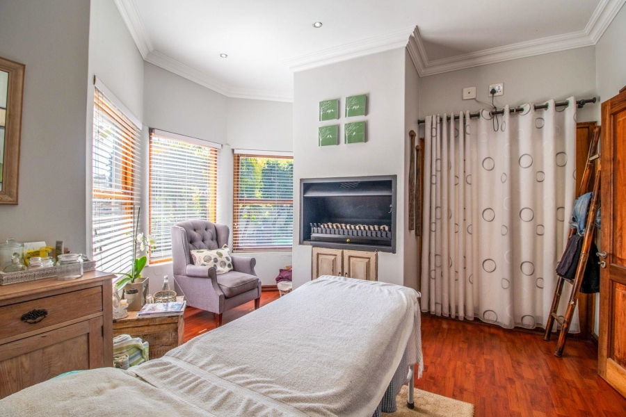 To Let 5 Bedroom Property for Rent in Kensington Gauteng
