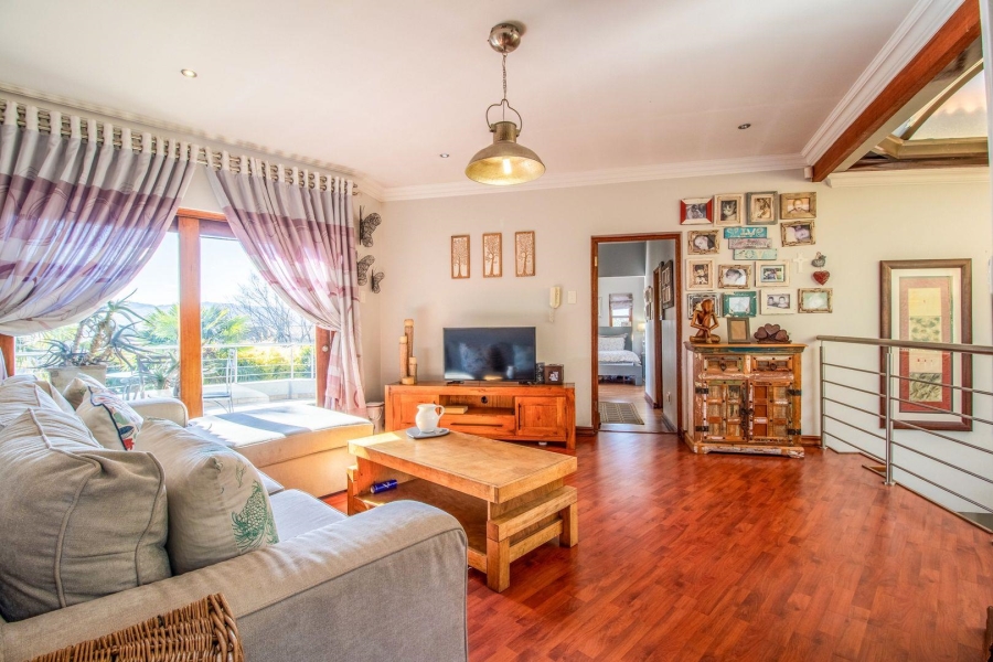 To Let 5 Bedroom Property for Rent in Kensington Gauteng