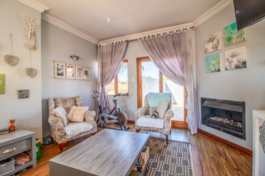 To Let 5 Bedroom Property for Rent in Kensington Gauteng