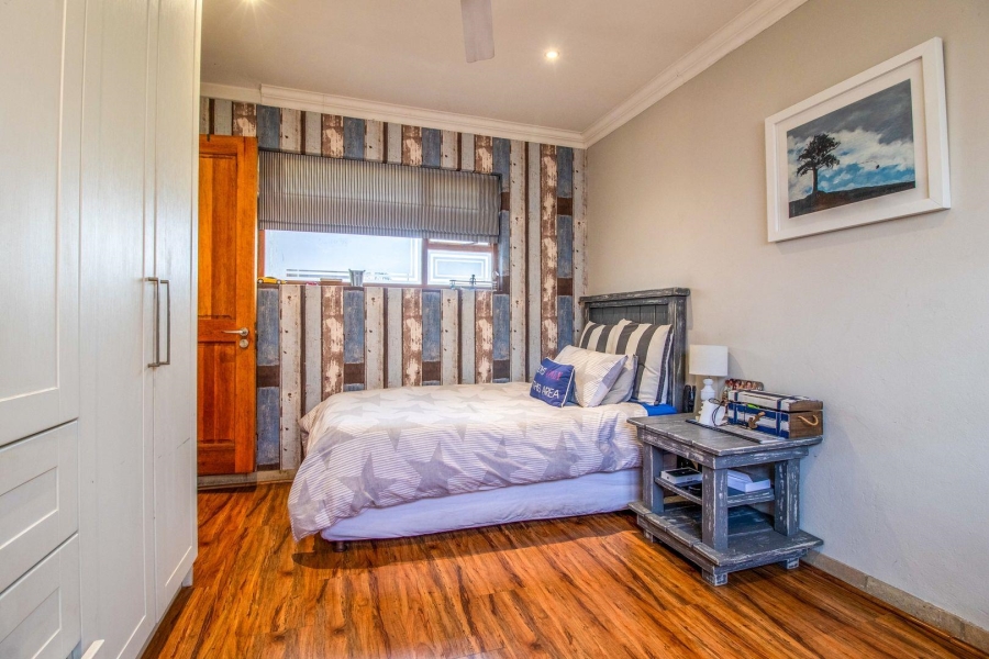 To Let 5 Bedroom Property for Rent in Kensington Gauteng