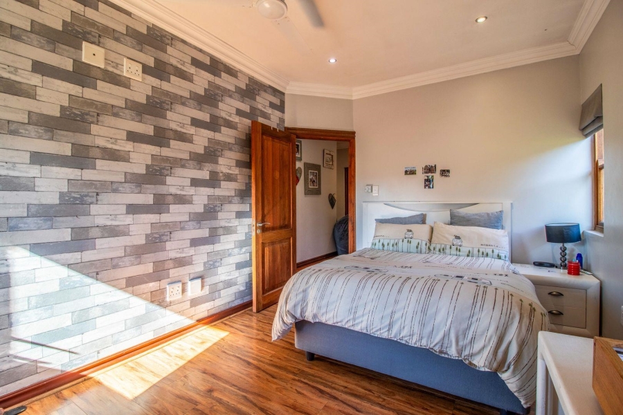 To Let 5 Bedroom Property for Rent in Kensington Gauteng