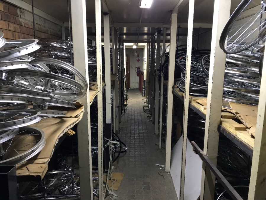 Commercial Property for Sale in Lenasia Ext 1 Gauteng