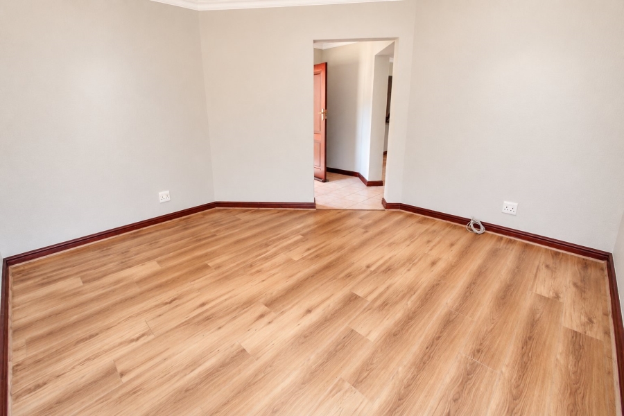 3 Bedroom Property for Sale in Lonehill Gauteng