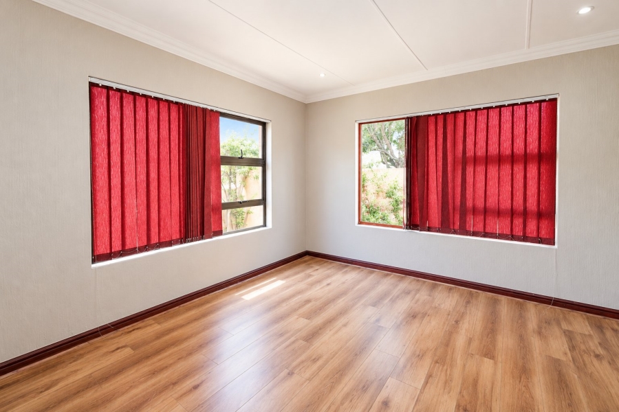 3 Bedroom Property for Sale in Lonehill Gauteng