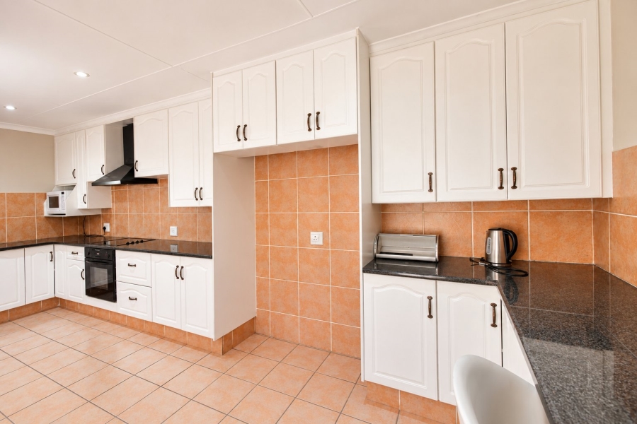 3 Bedroom Property for Sale in Lonehill Gauteng