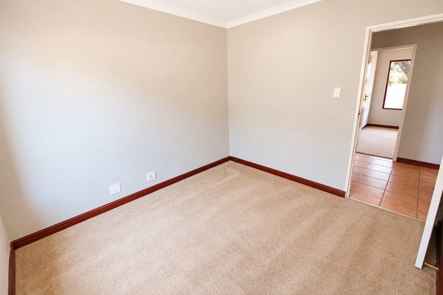 3 Bedroom Property for Sale in Lonehill Gauteng