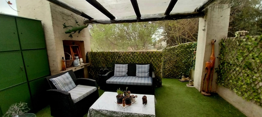 To Let 1 Bedroom Property for Rent in Edenvale Central Gauteng