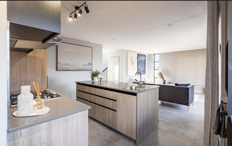 3 Bedroom Property for Sale in Amberfield Gauteng