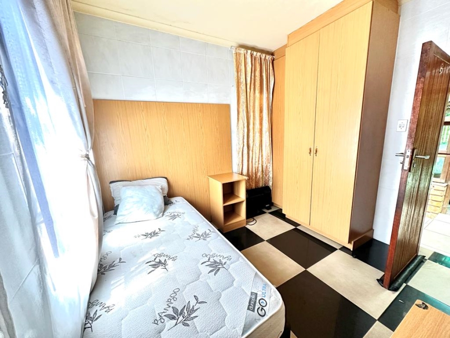 9 Bedroom Property for Sale in Diepkloof Gauteng