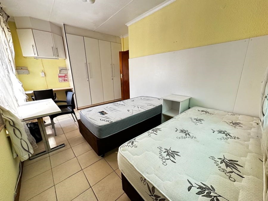 9 Bedroom Property for Sale in Diepkloof Gauteng