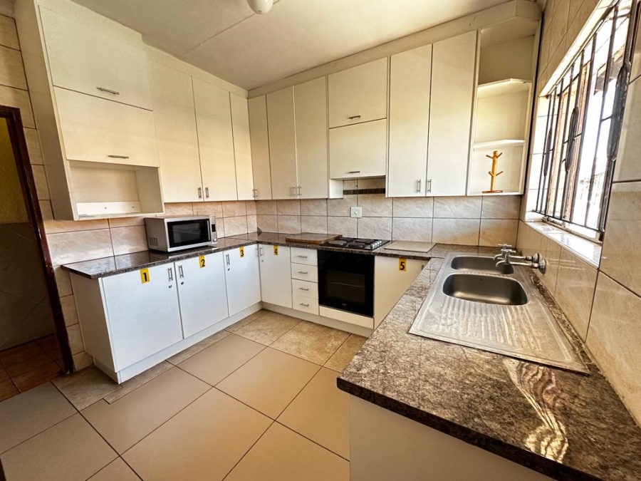 9 Bedroom Property for Sale in Diepkloof Gauteng