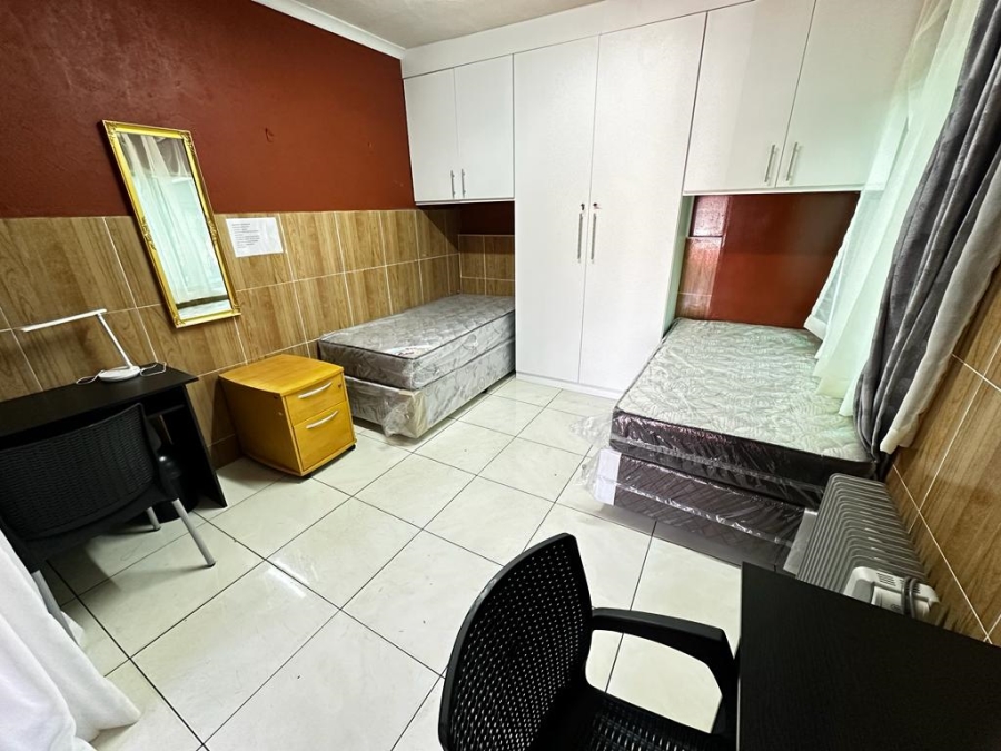 9 Bedroom Property for Sale in Diepkloof Gauteng