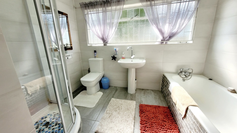 3 Bedroom Property for Sale in Arcon Park Gauteng