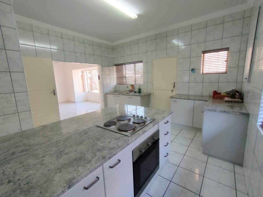 To Let 4 Bedroom Property for Rent in Parkdene Gauteng