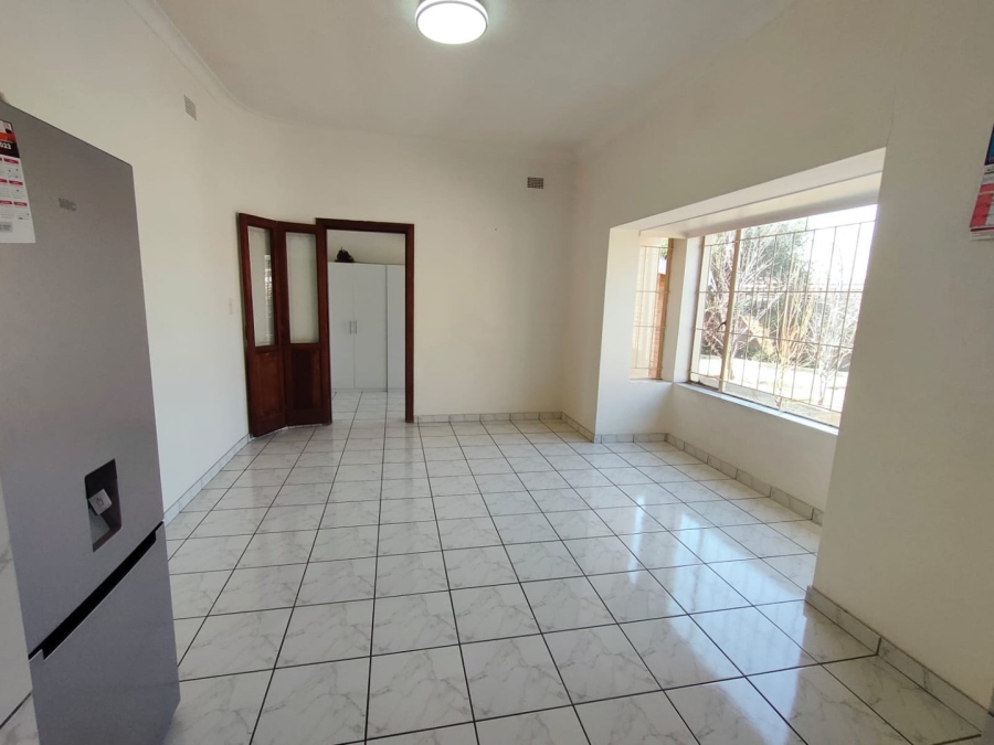 To Let 4 Bedroom Property for Rent in Parkdene Gauteng